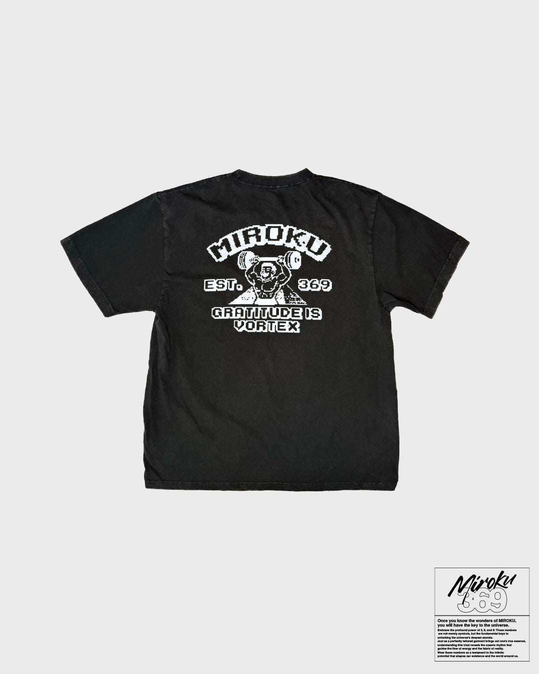 PIXEL PYRAMID TEE