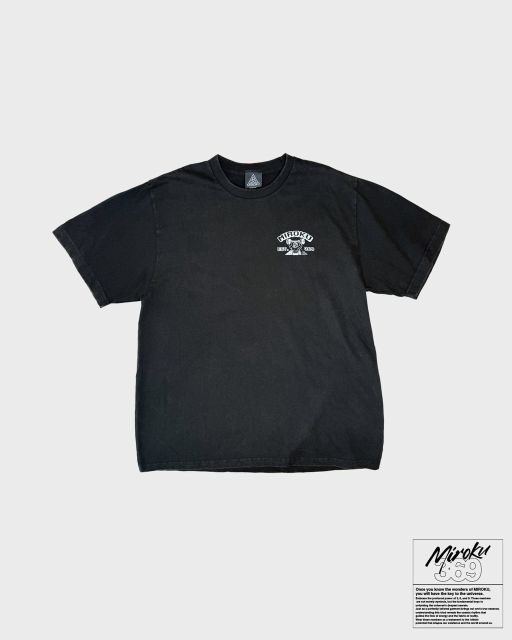 PIXEL PYRAMID TEE