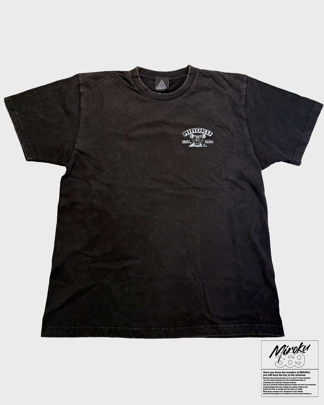 PIXEL PYRAMID TEE　BK