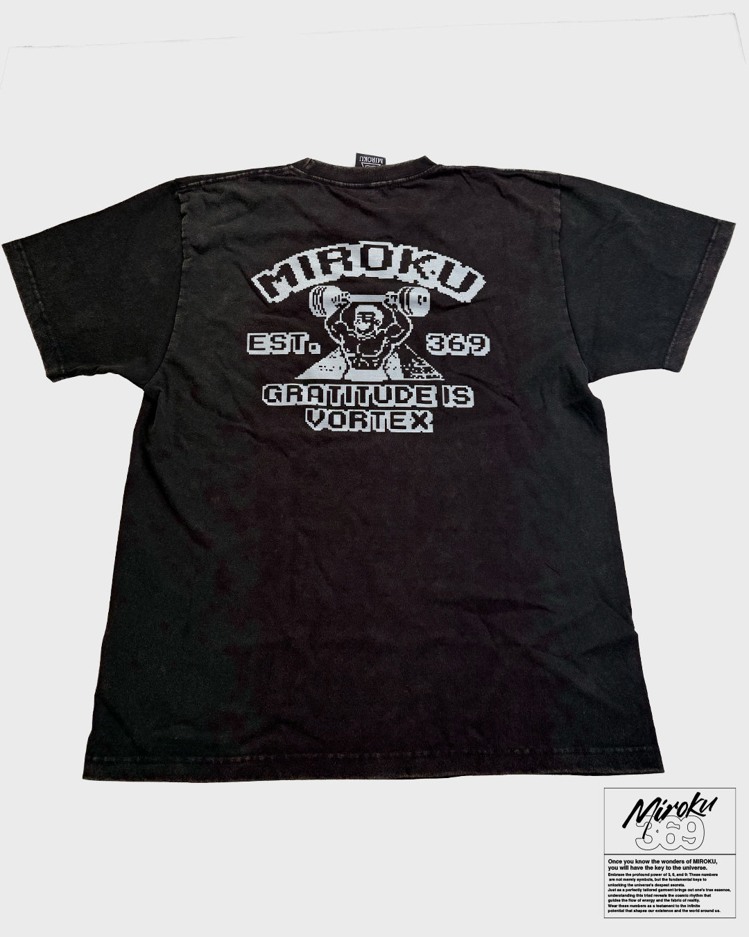PIXEL PYRAMID TEE　BK